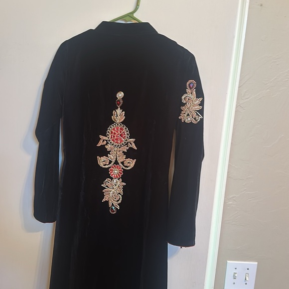 PAKISTANI INDIAN DESIGNER BLACK VELVET SEMI FORMAL GOWN - Picture 7 of 7